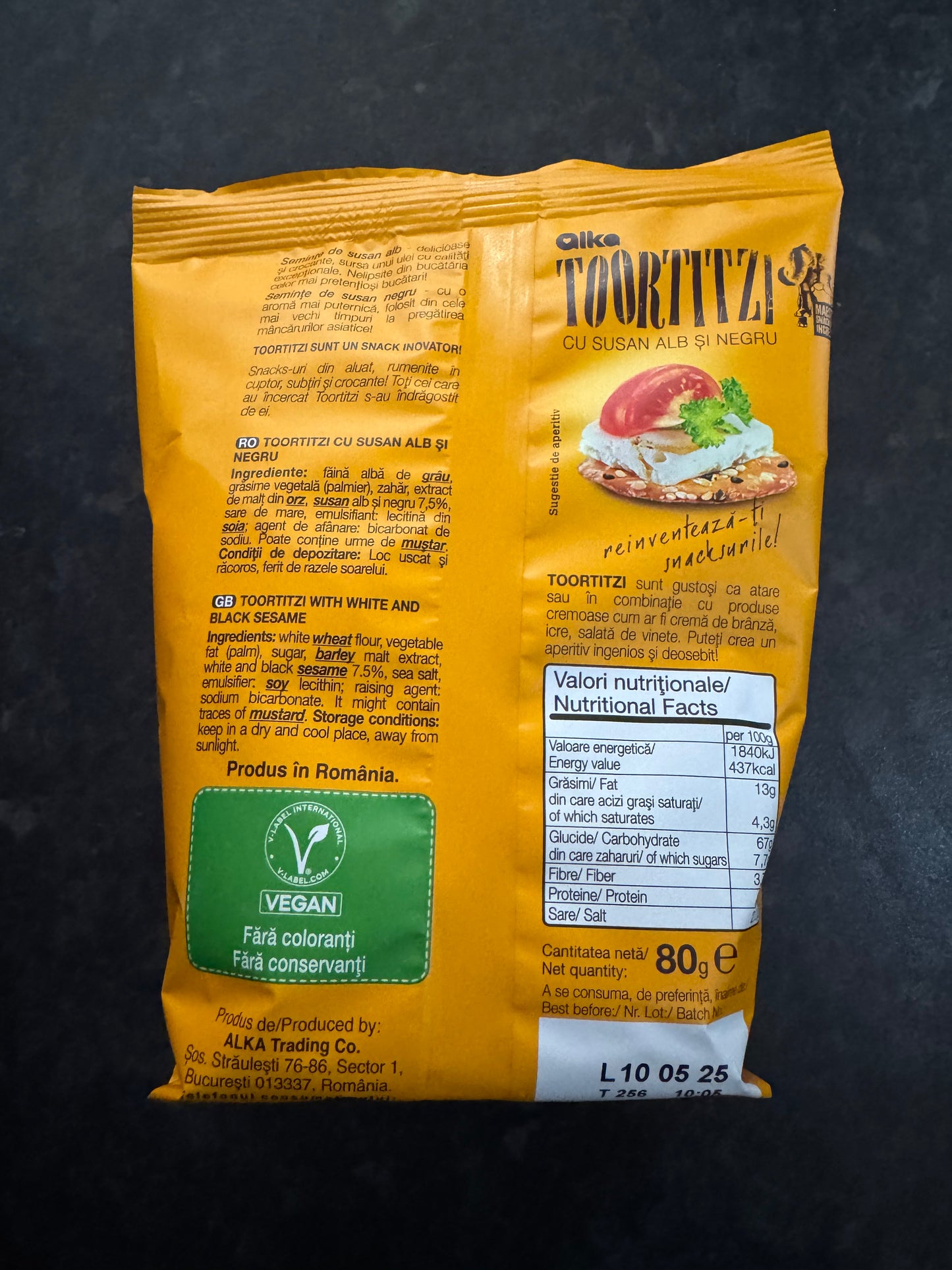 Alka Toortitzi with Black & White Sesame Seeds 80g