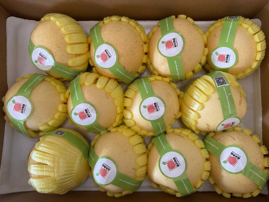 Fresh Crown/ Nashi Pear each