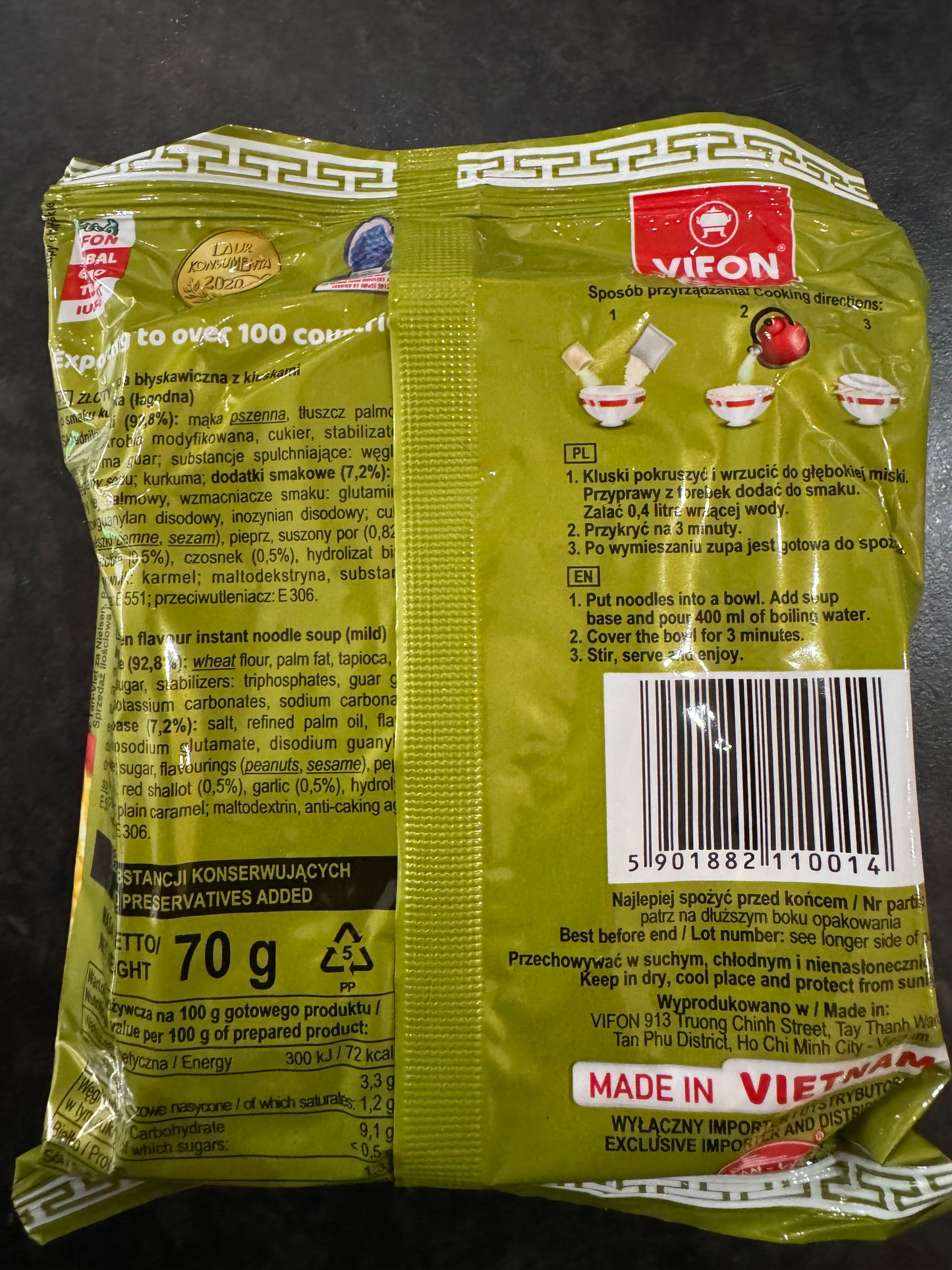 Vifon Golden Chicken Instant Noodles 70g