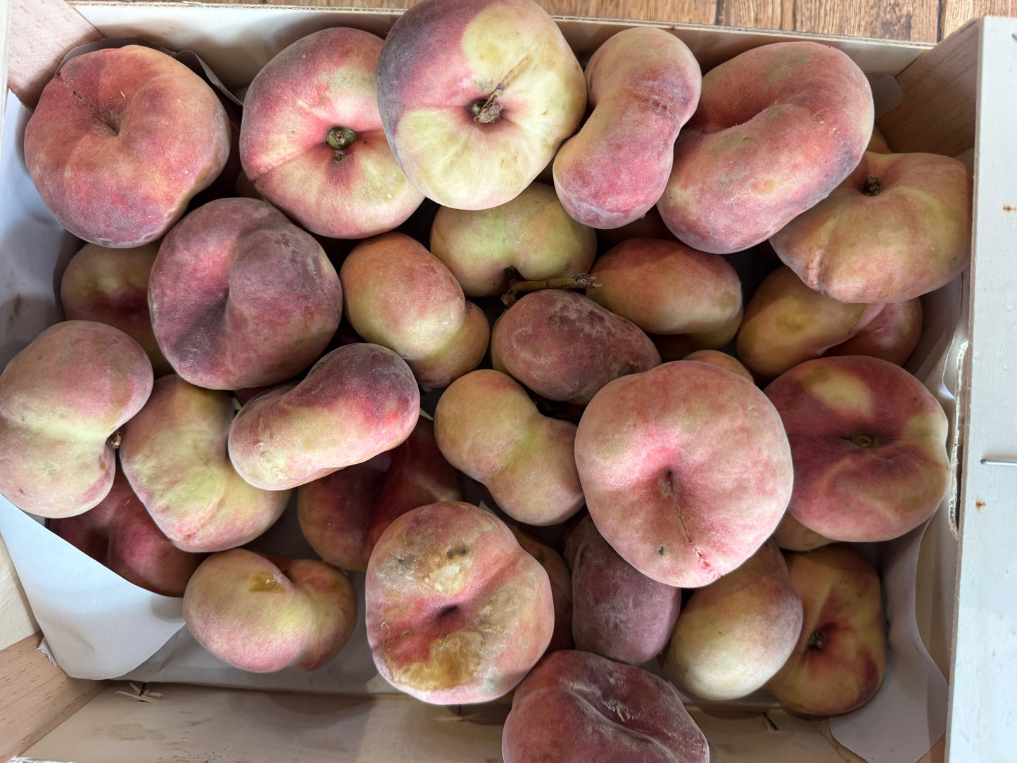 Flat Peaches 4pc